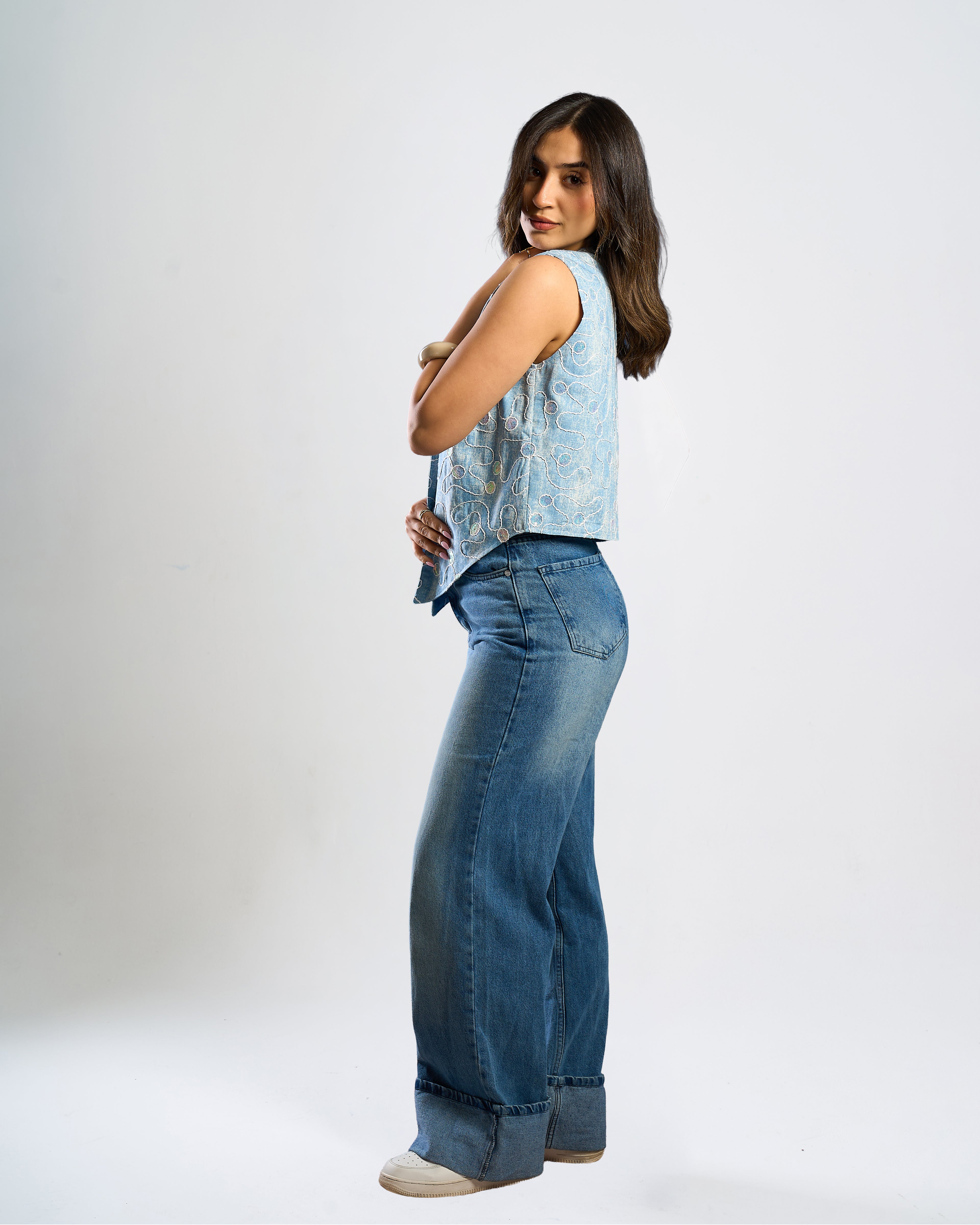Luna Vest – Embroidered Denim
